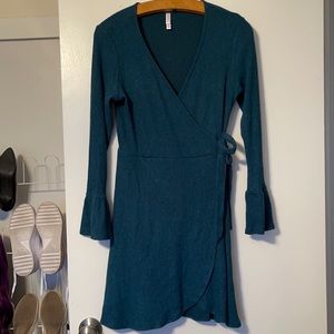 Super comfy turquoise wrap dress!